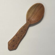 7” hand carved eating spoon. Plum with kolrose pattern and tung oil finish.